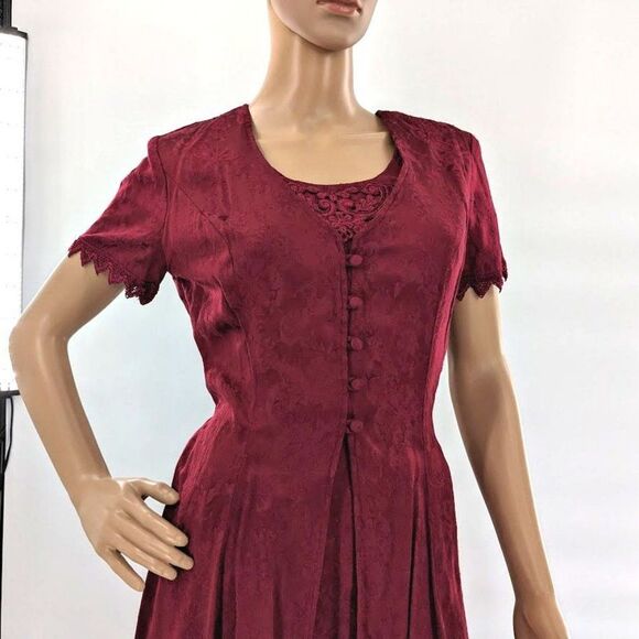Vintage 1990s Mini Dress Floral Crochet Maroon Satin Empire WhimsiGoth Jr's 5 - Picture 12 of 16